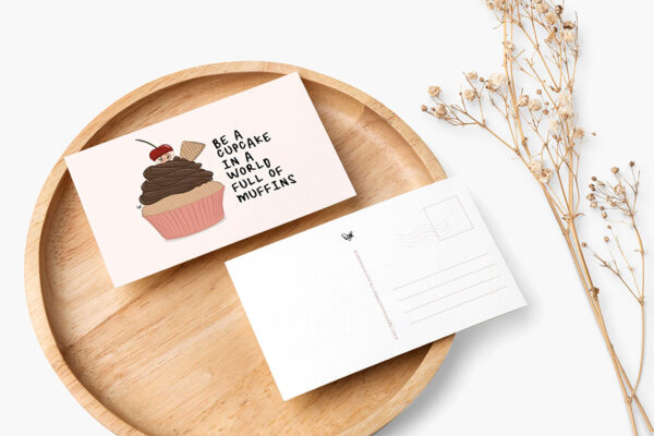 @ 2022 | Illustration & Digital Art | Laura Schlobach | Card "Be A Cupcake" 2